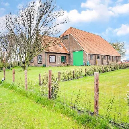 بيت للعطل Cozy Holiday Home In Sint Maartensvlotbrug With A Garden